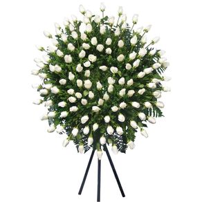 corona-grande-con-120-rosas-crema-y-follaje