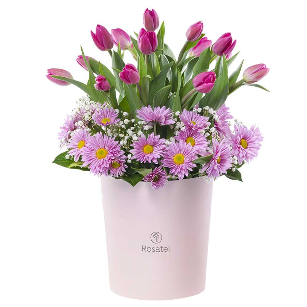 Sombrerera Rosada Grande con 15 Tulipanes y Flores
