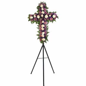 cruz-pequena-con-7-rosas-cremas-claveles-y-margaritas-en-tripode