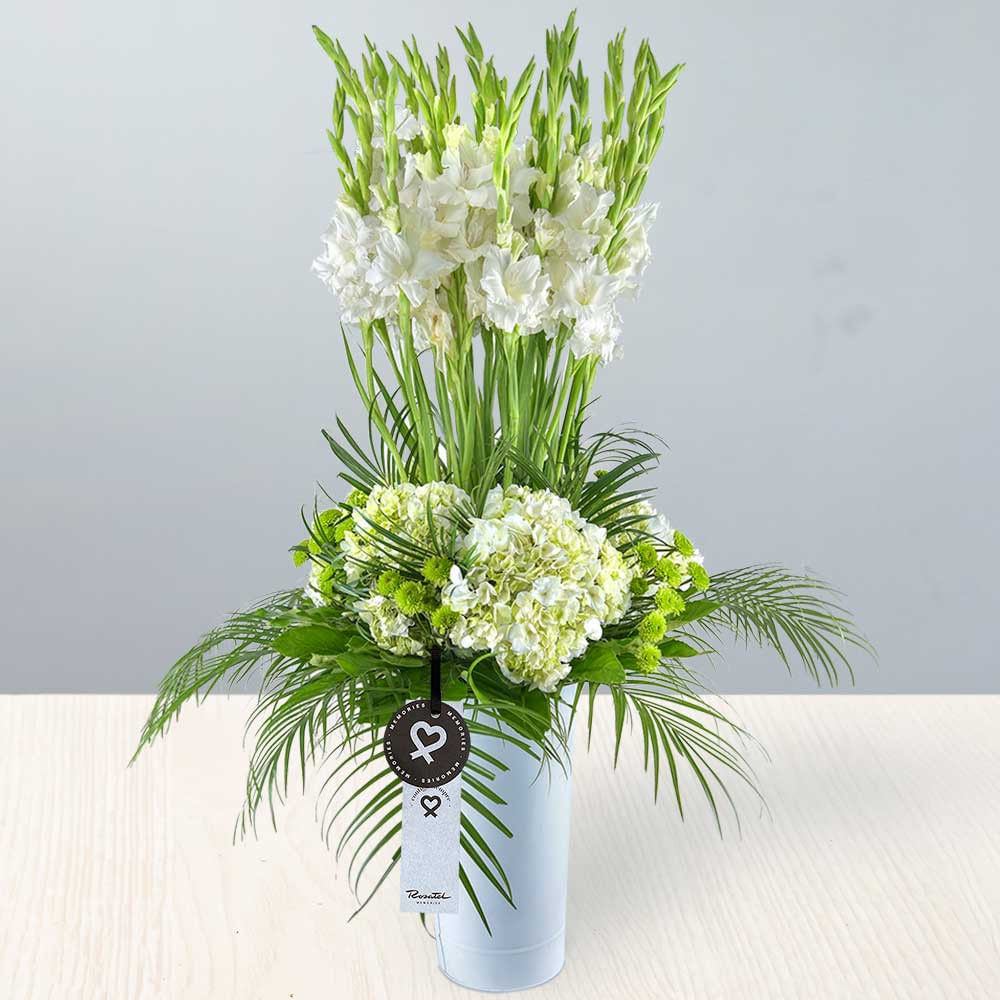Arreglo Memories con Gladiolos y Hortensias