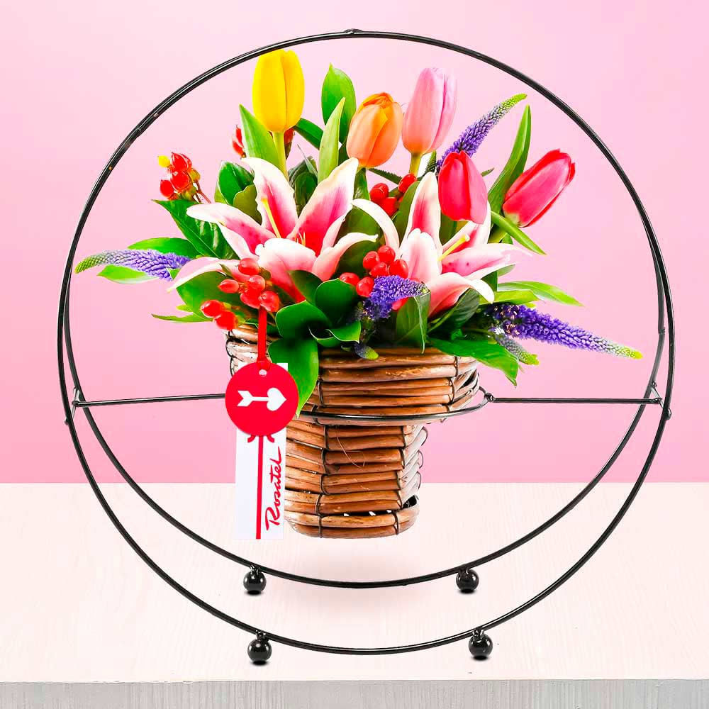 Arreglo Aro Tulipanes y Flores