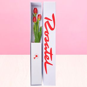 caja-rosatel-con-3-tulipanes-rojos