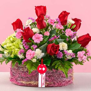 Arreglo Canasta Rosas y Flores