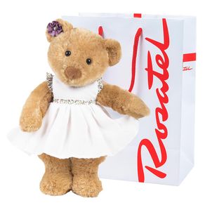 huguette-con-vestido-blanco-en-bolsa