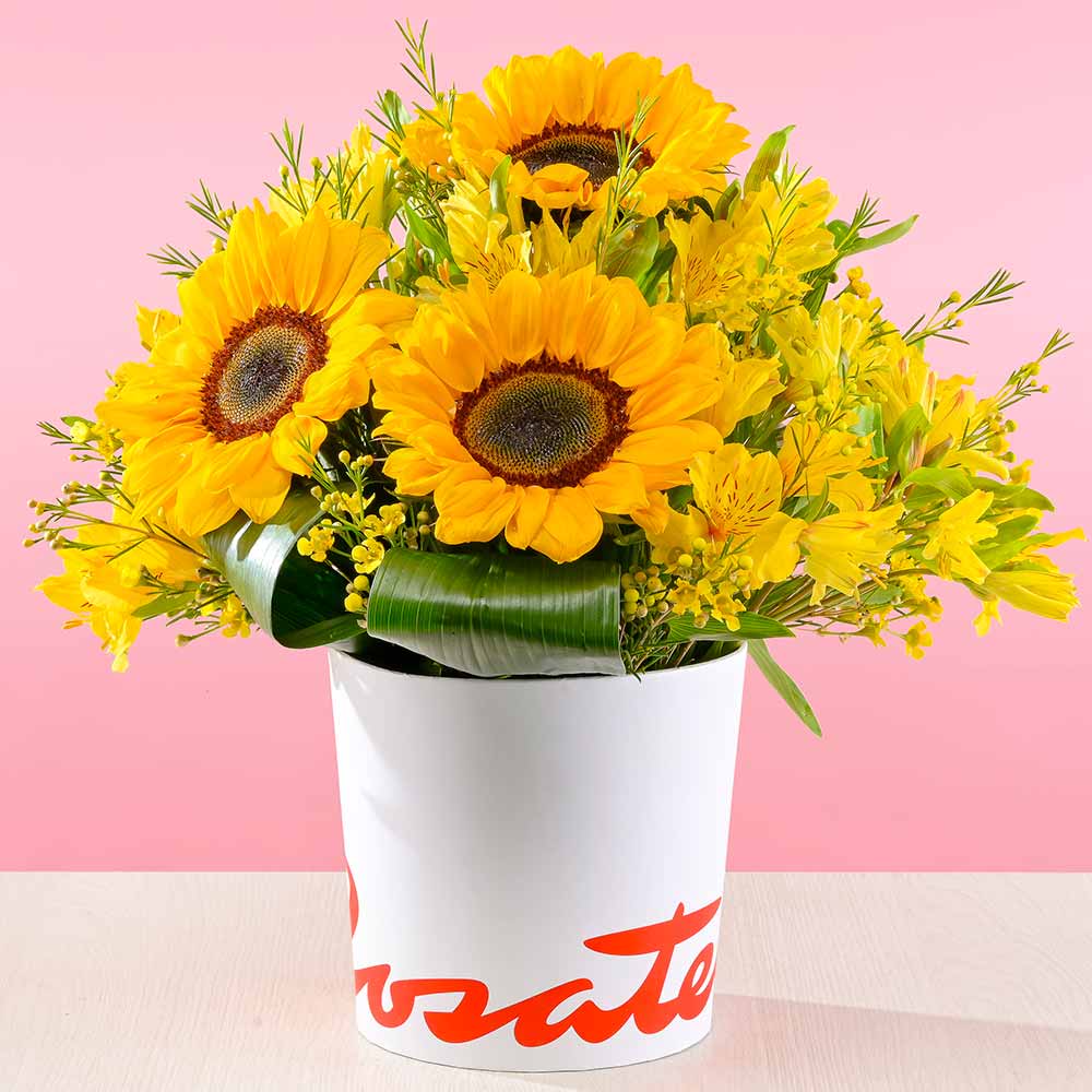 Arreglo Girasoles y Flores Amarillas