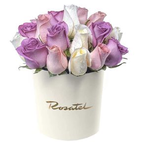 Sombrerera Crema Mediana con 21 Rosas Rosadas, Cremas y Lilas