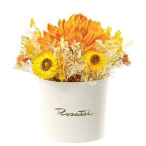 sombrerera-con-flor-maguei-amarilla