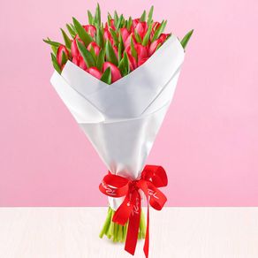 ramo-amor-con-50-tulipanes-rojos