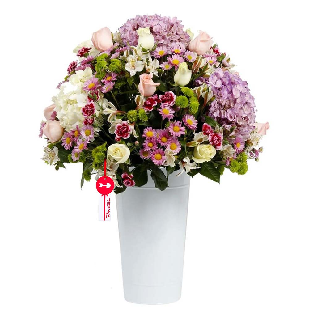 Arreglo Elegancia Floral Rosas y Flores