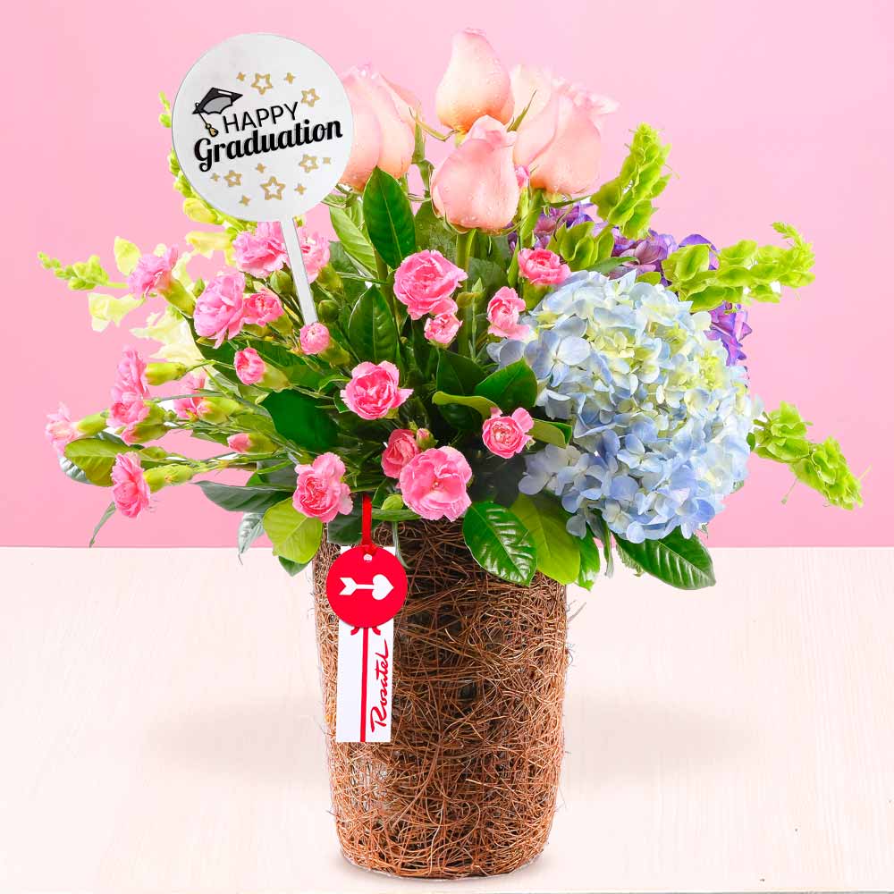 Arreglo de Rosas y Flores Graduación