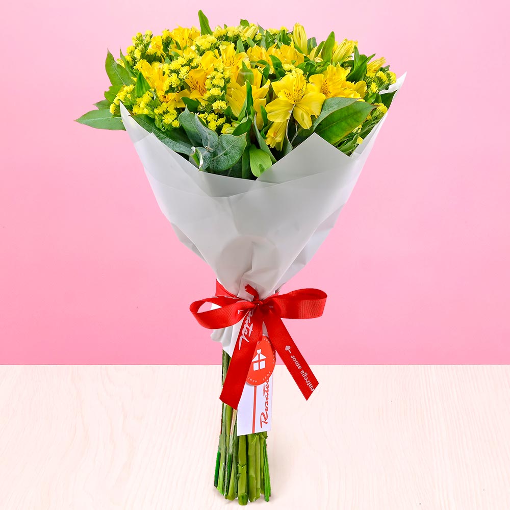 Ramo Astromelias Amarillas