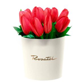 sombrerera-crema-mediana-con-12-tulipanes-rojos-rosatel