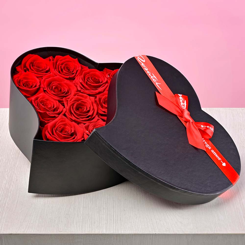 Corazón Apasionado de Rosas Preservadas