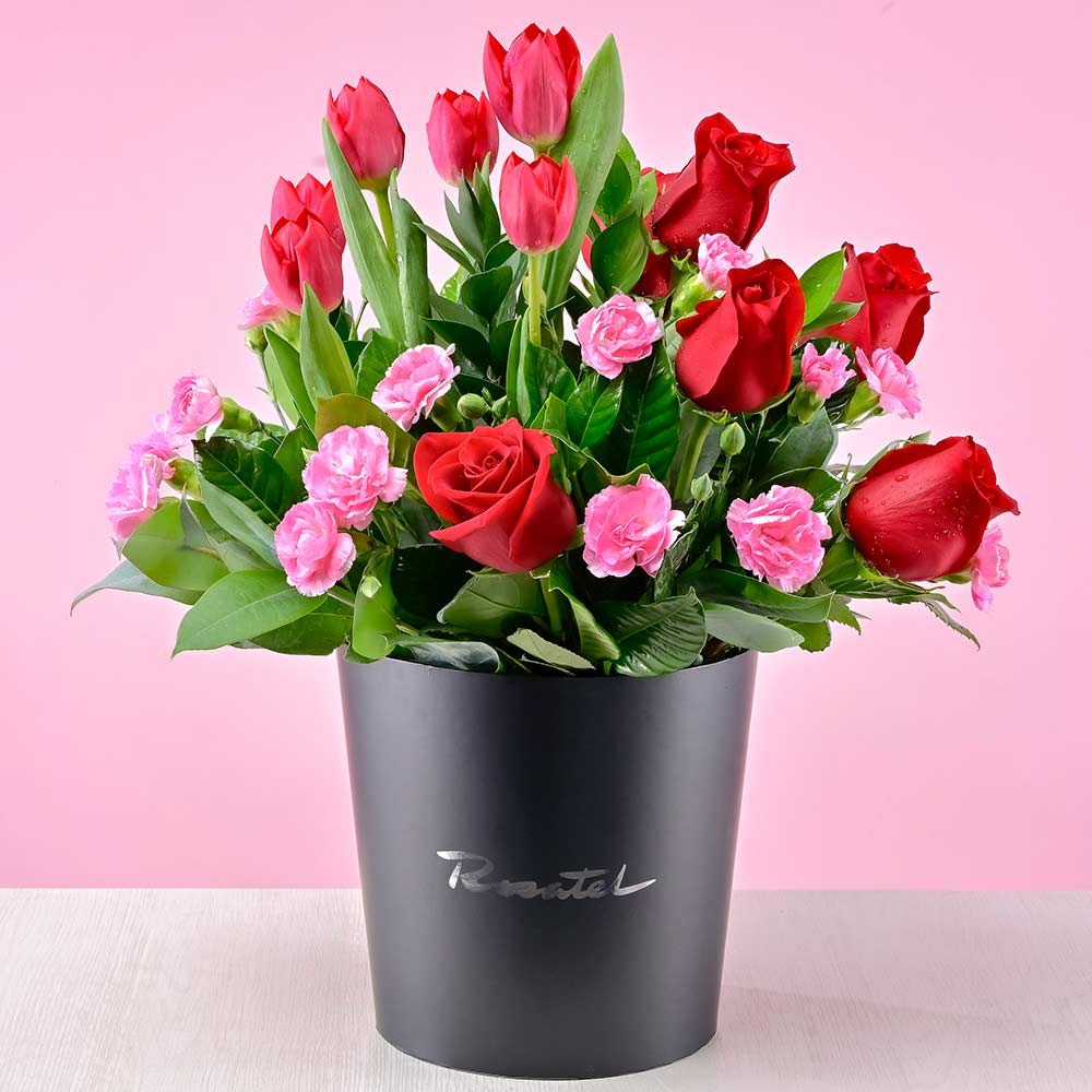 Arreglo Romance de Rosas y Tulipanes