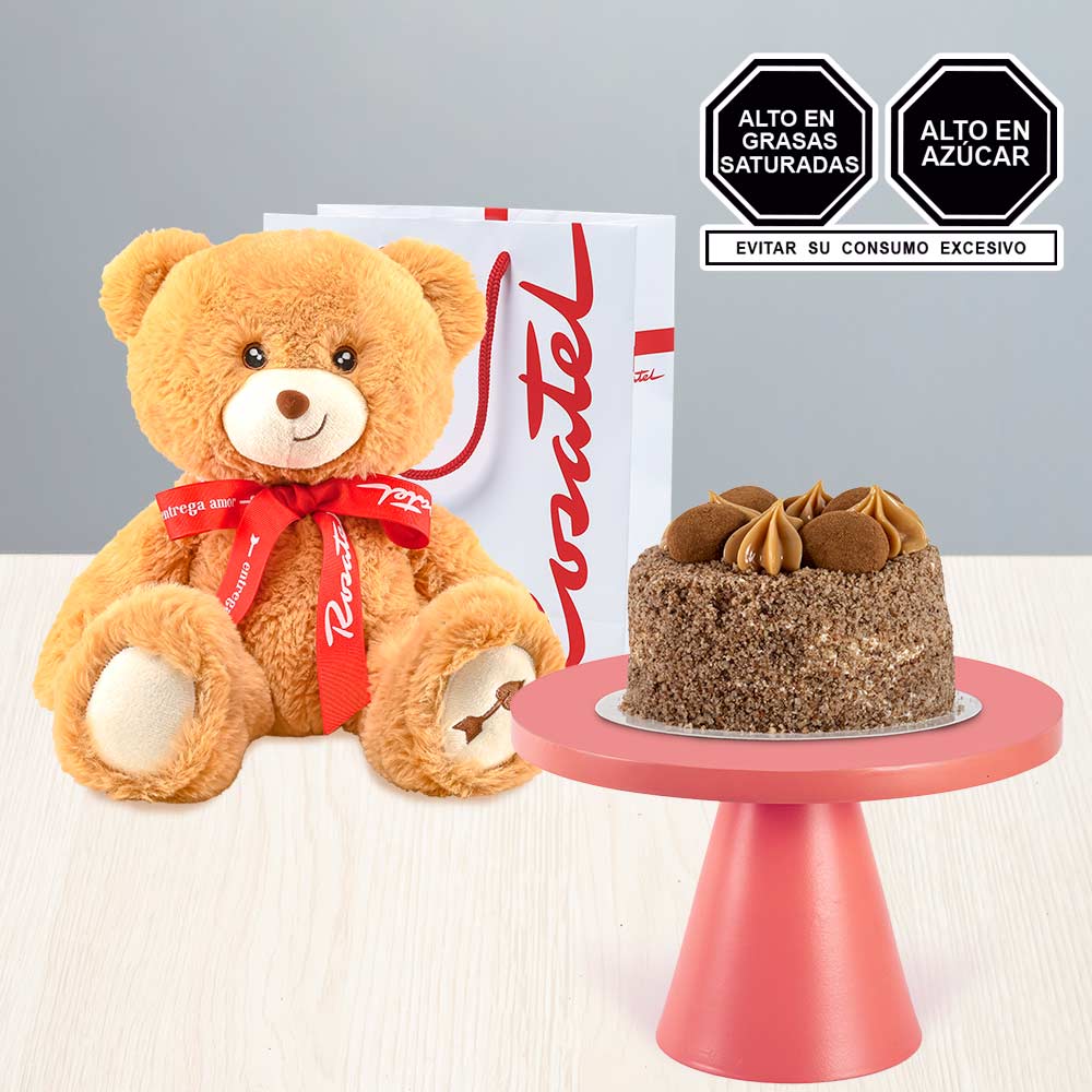 Peluche Hugo y Mini Torta de Zanahoria