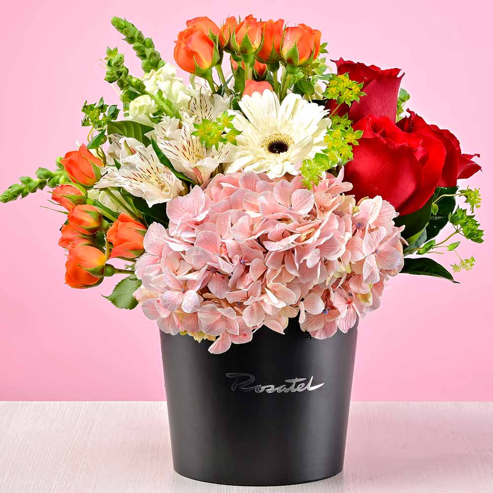 Sombrerera con Flores de Estación