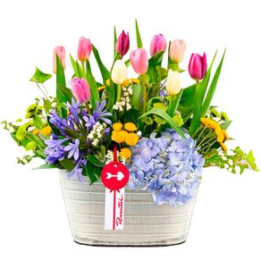 Arreglo Vintage Encanto de Tulipanes