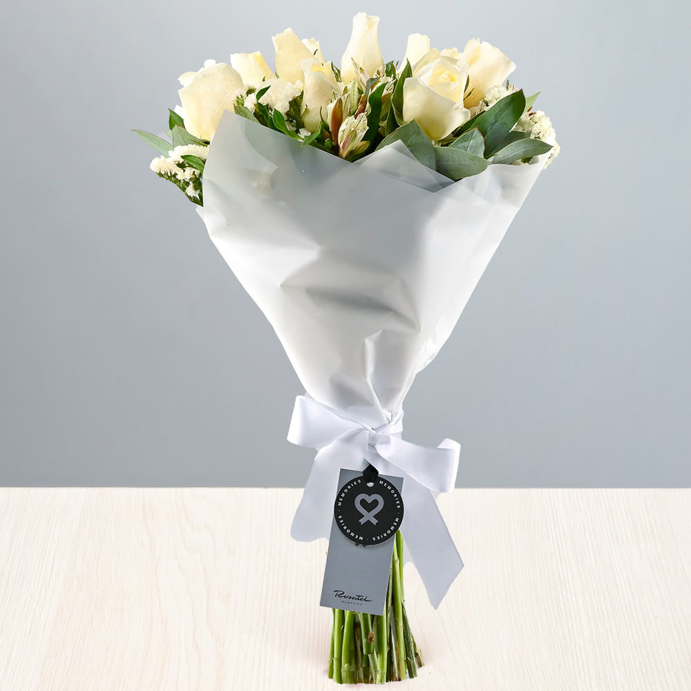 Ramo Fúnebre de Rosas Cremas y Astromelias